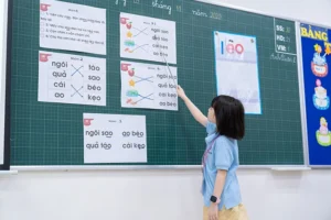 5 quan diem sai lam cua phu huynh ve tien tieu hoc 1